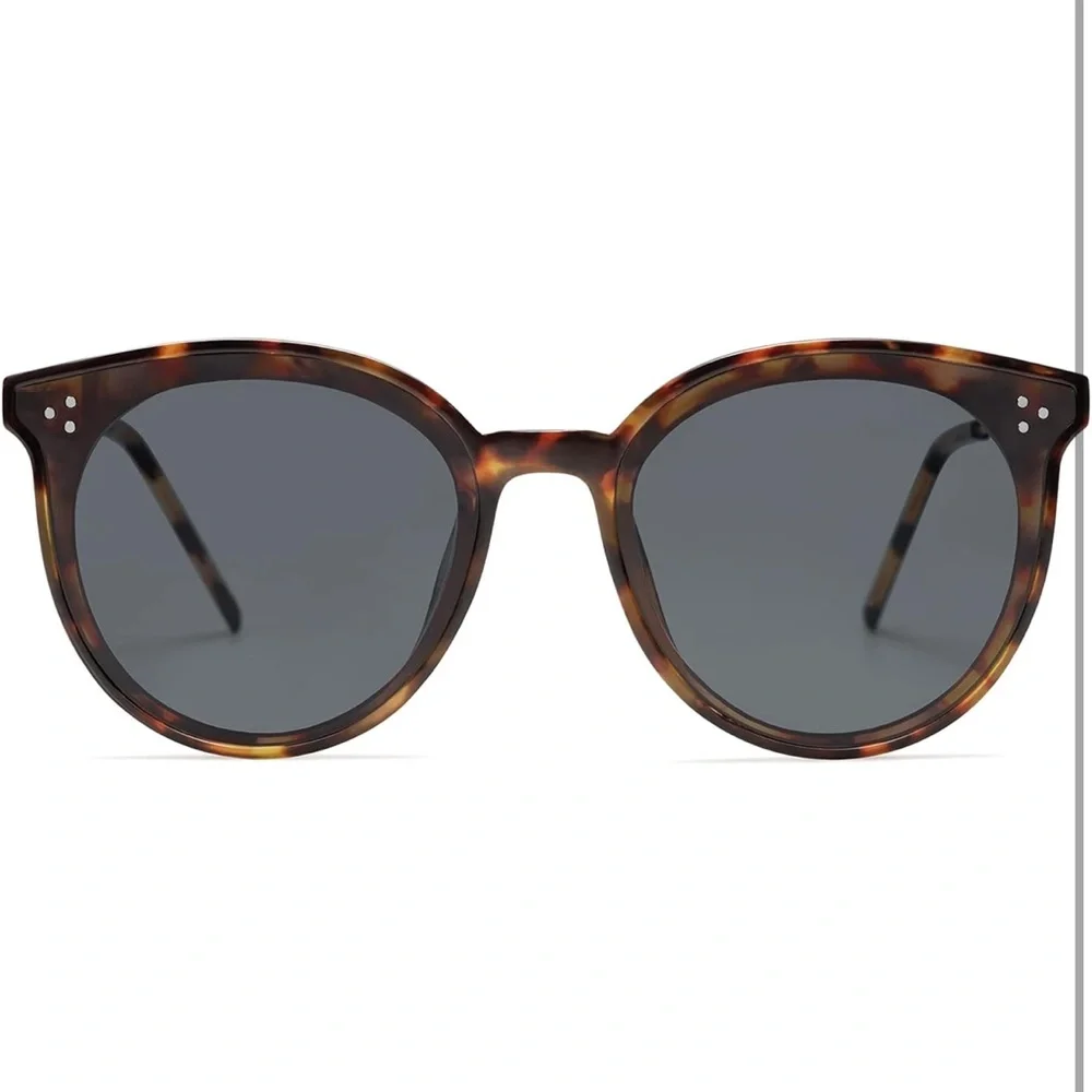 Bulk lot of 6 SOJOS sunglasses- round and square‎